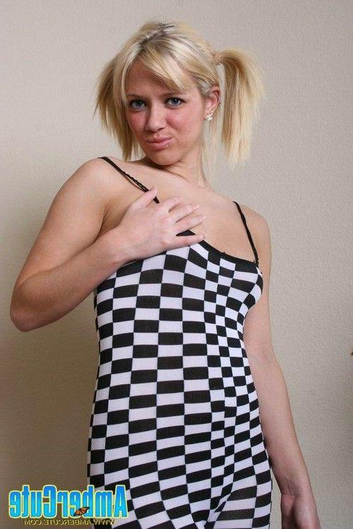 16P Pictures of teen Amber Cute slowly stripping to get you hard