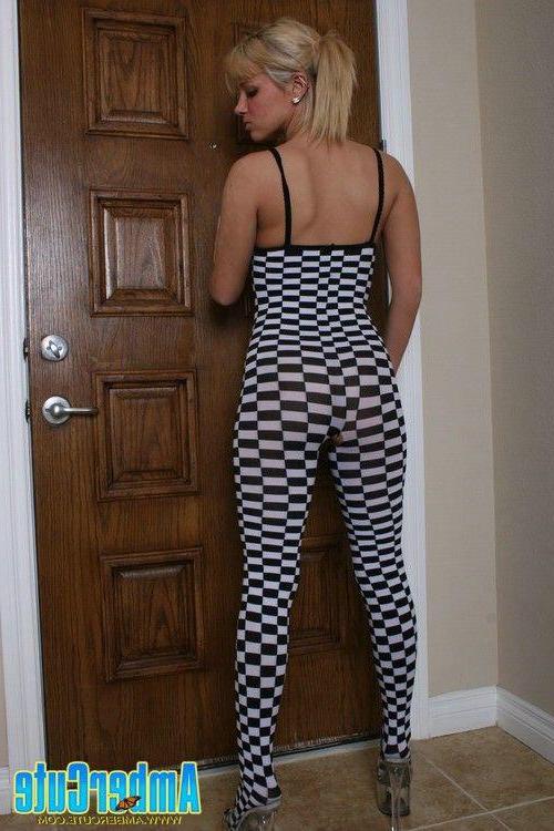 16P Pictures of teen amateur Amber Cute exposing her round boobies