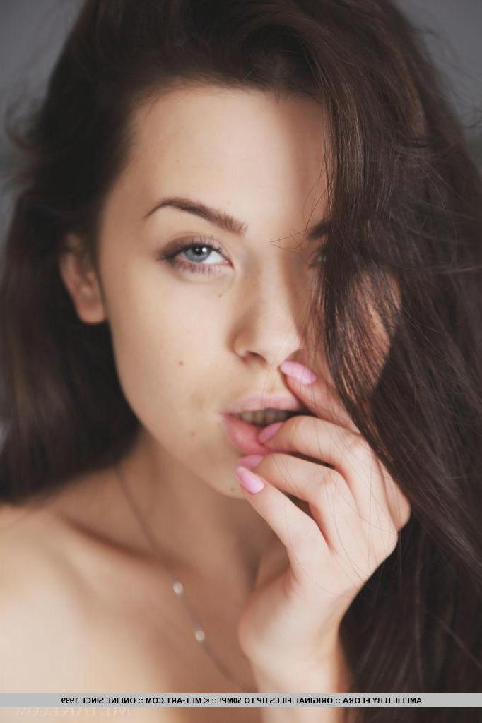 18P Beautiful girl Amelie B strips naked and shows you her super hot pussy in bed