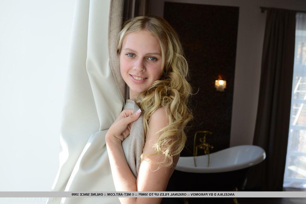 18P Beautiful blonde teen Angelika D offers you her stunning nude body