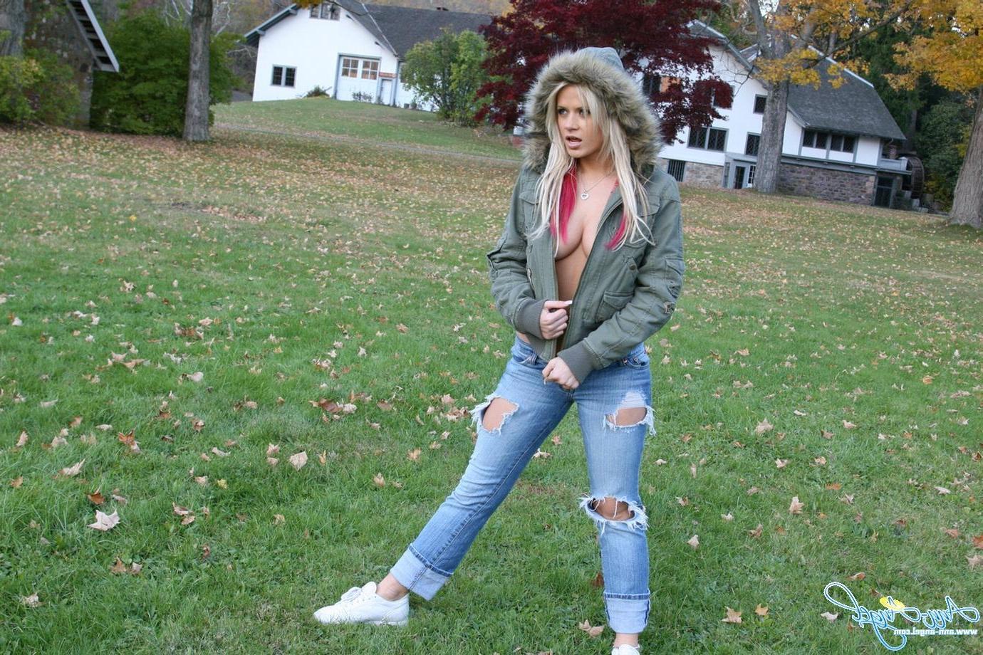 16P Ann Angel flashes her boobs in public