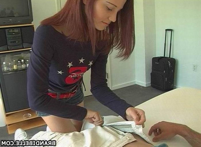16P Pictures of teen babe Brandi Belle working her magic