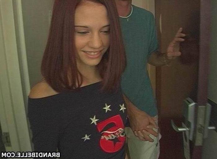 16P Pictures of teen babe Brandi Belle working her magic