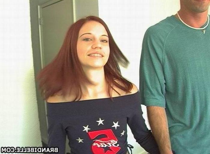 16P Pictures of teen babe Brandi Belle working her magic