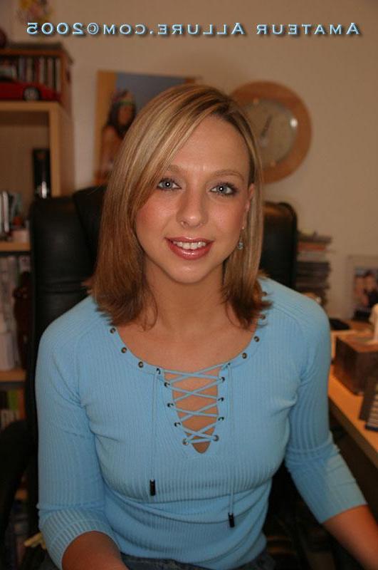 16P Pictures of blonde teen Ellie going down on a hard cock