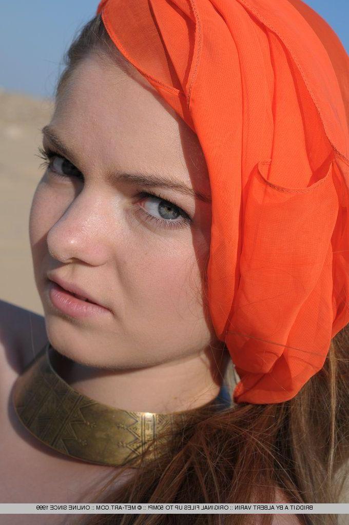 18P Pictures of Bridgit A showing you her tight pussy