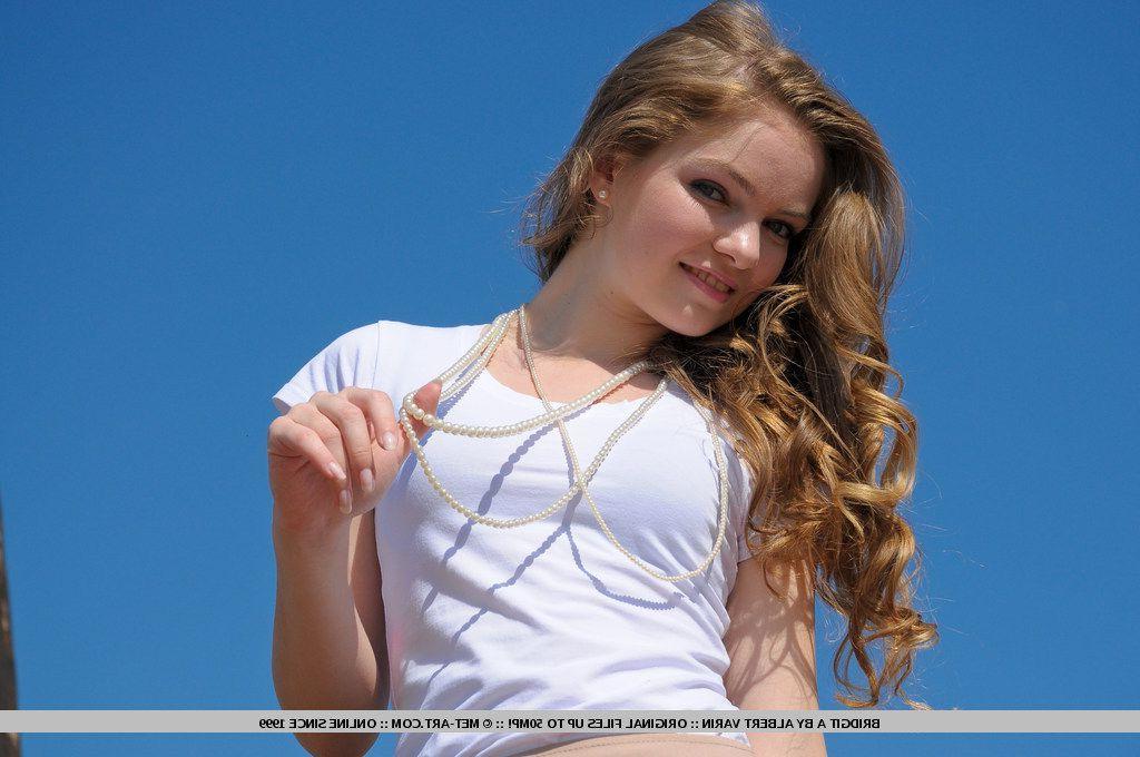 18P Pictures of Bridgit A naked for you