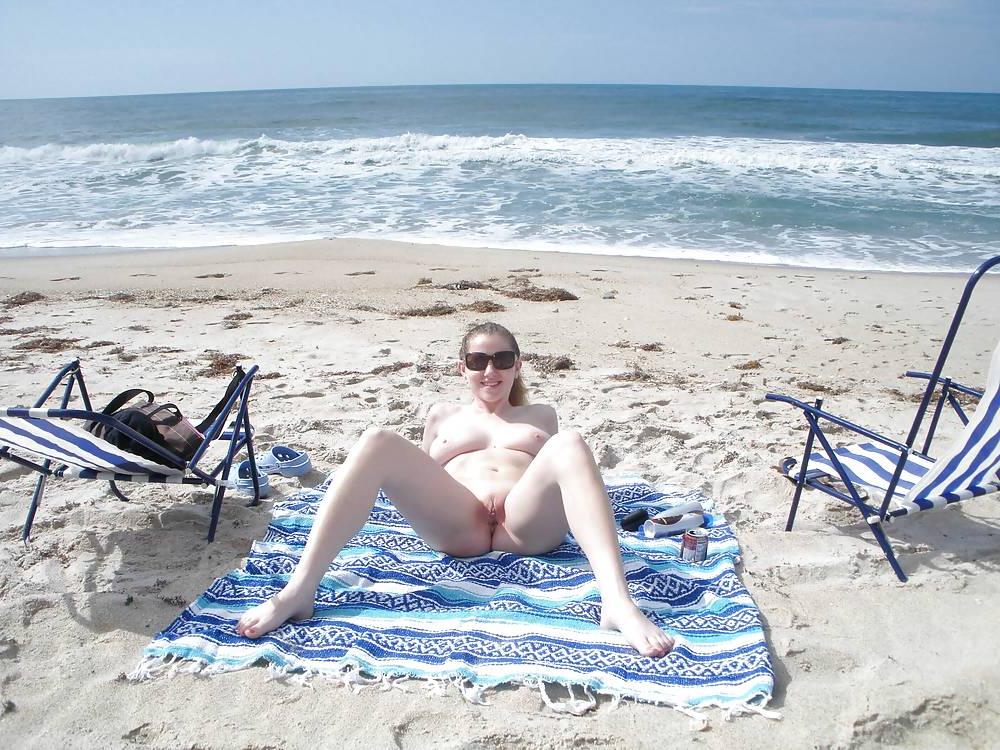 25P Playas Bikinis Topless Fotos 8