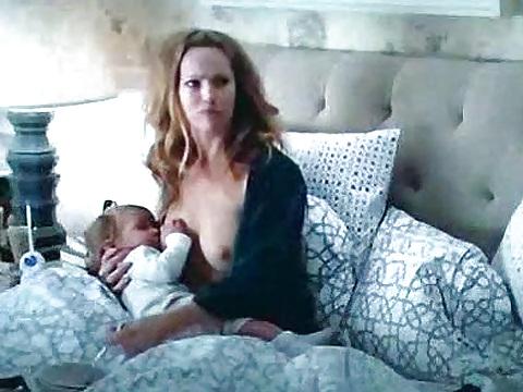 5P Leslie Mann topless