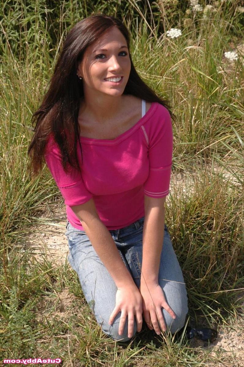 15P Pictures of teen model Cute Abby teasing in her jeans