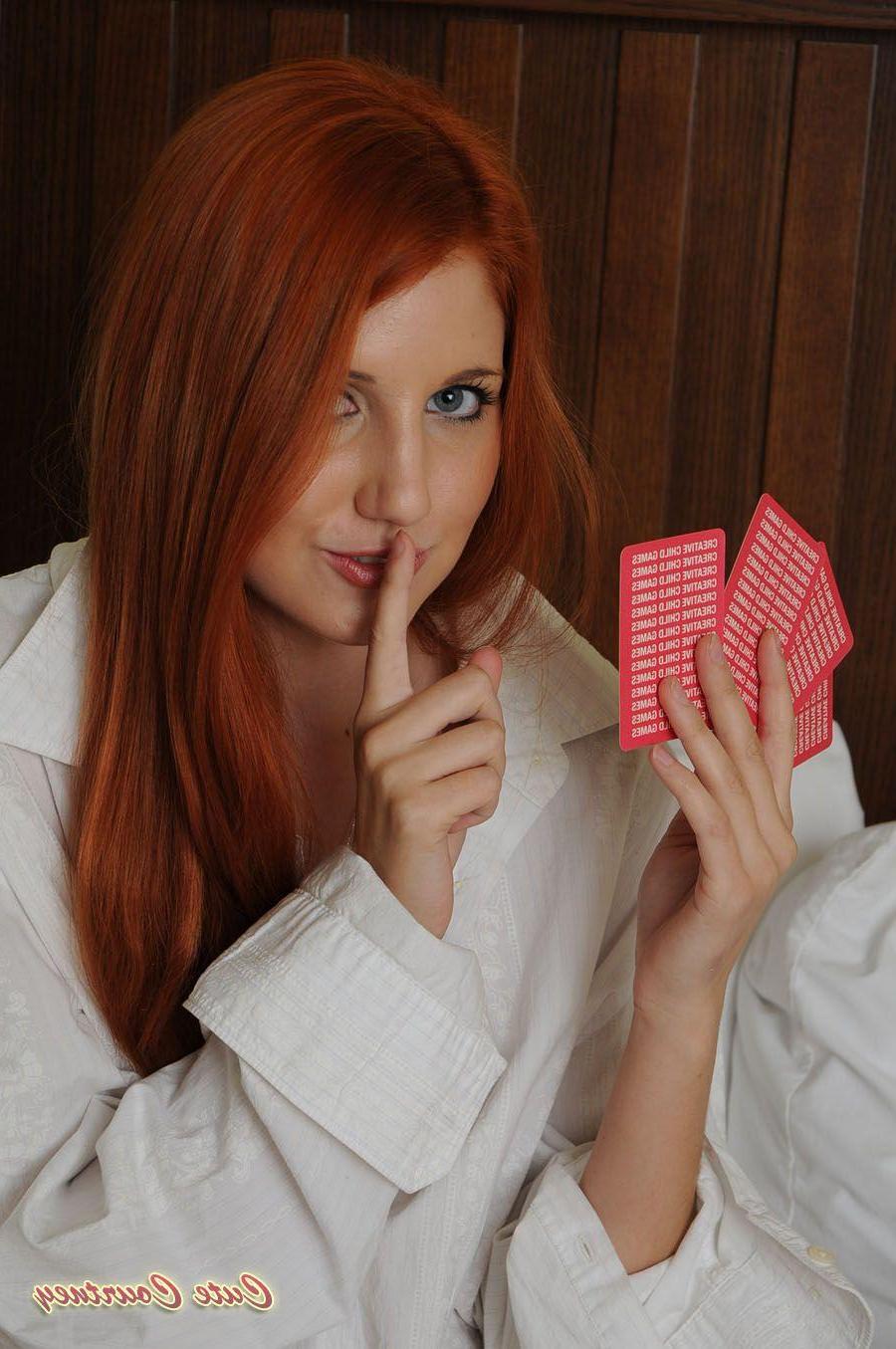 15P Pictures of Cute Courtney losing a game of strip poker