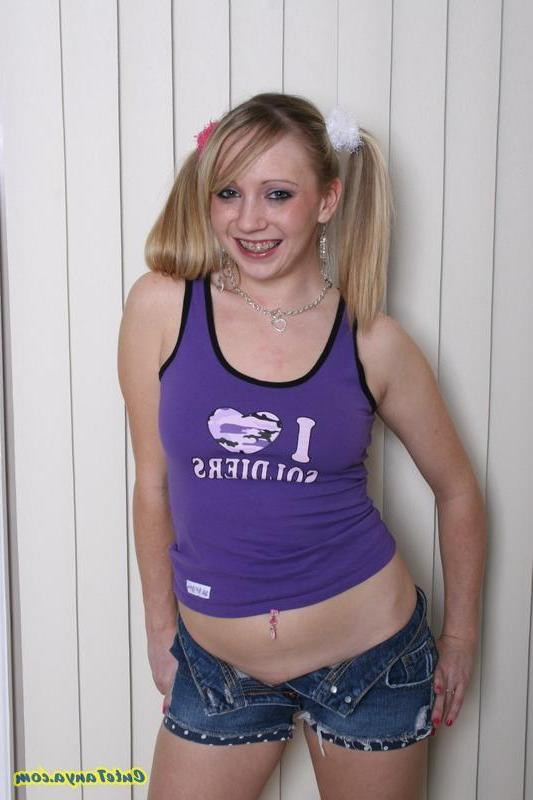 20P Pictures of Cute Tanya showing you her tits and pussy