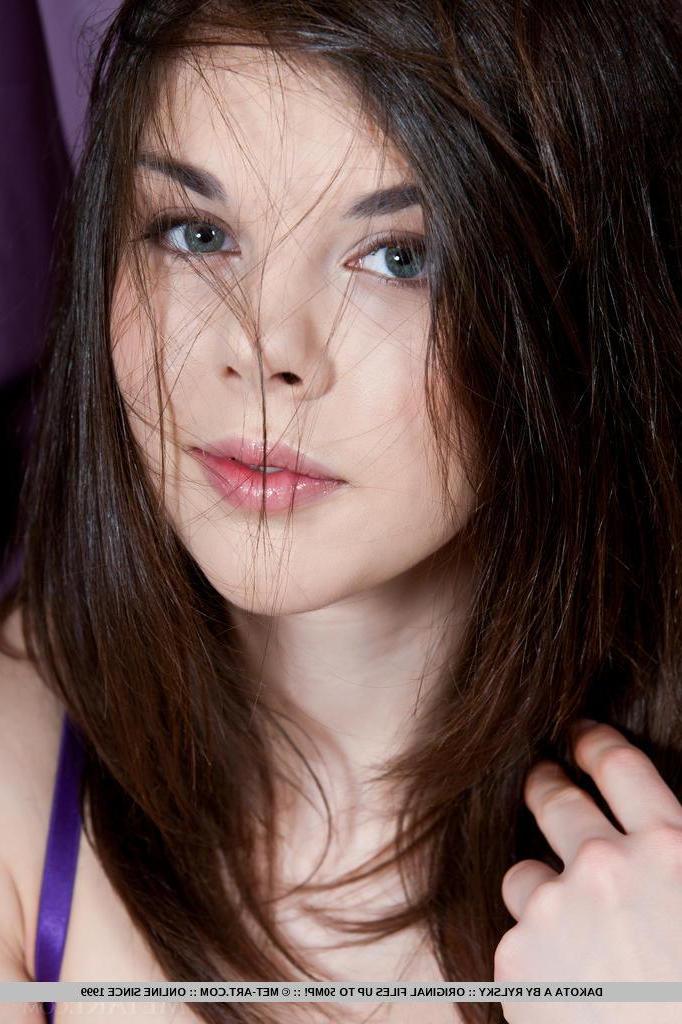 18P Brunette teen Dakota A gets totally nude and waits for you in bed