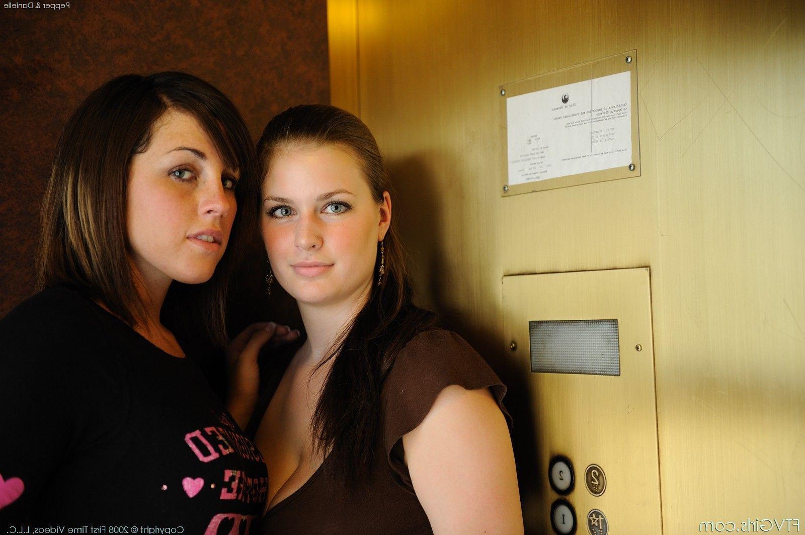 20P Pictures Pepper getting kinky with Danielle FTV
