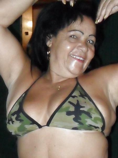 9P Old Fat Bitch 60 years