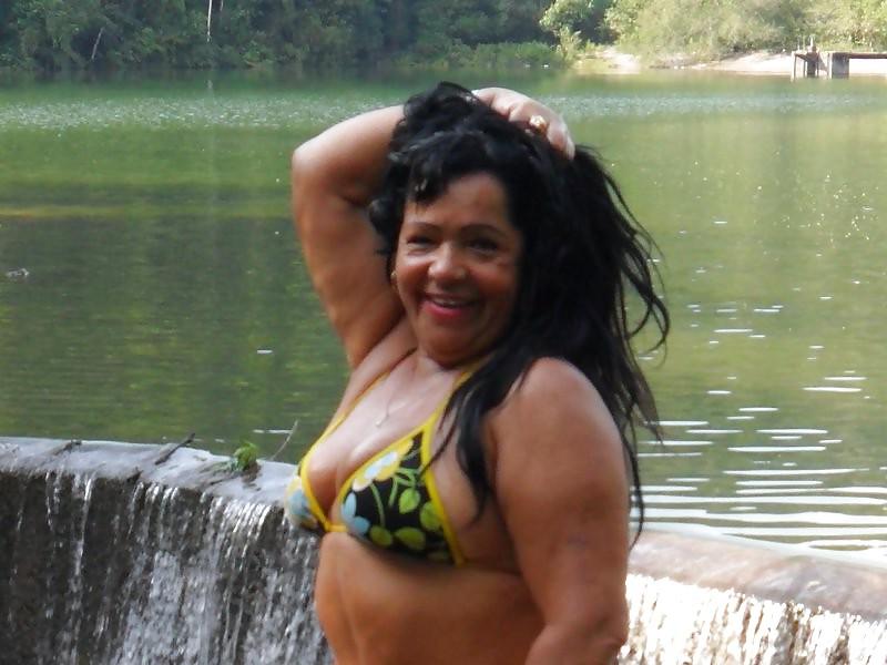 9P Old Fat Bitch 60 years