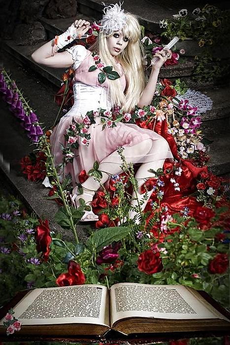 25P Gerrrman Model Ophelia Overdose (1)
