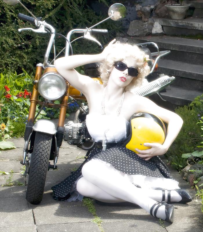 25P Gerrrman Model Ophelia Overdose (1)