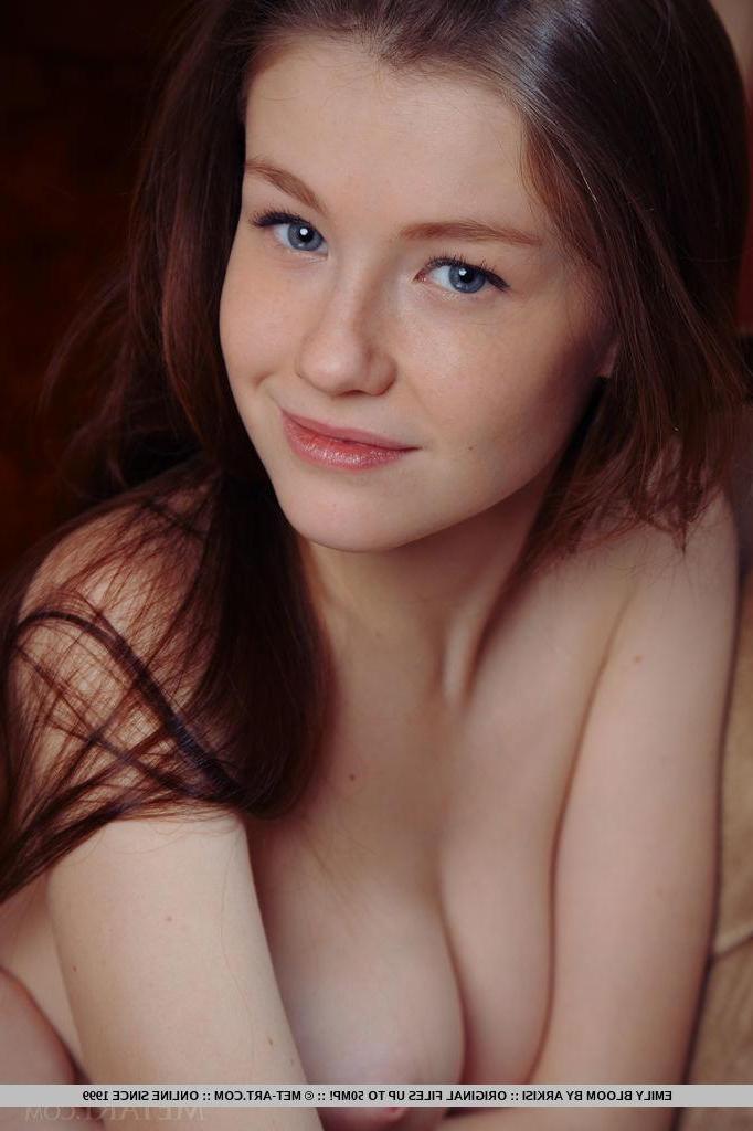 18P Hot teen Emily Bloom spreads her legs for you in black stockings