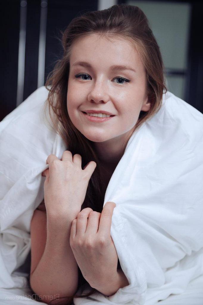 16P Eternal Desire presents BED PLEASURES feat. Emily Bloom