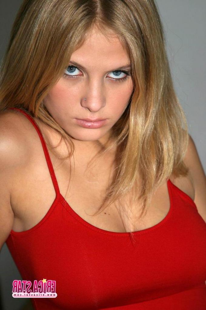 15P Pictures of Erica Star dressed in red for you on Valentine's Day