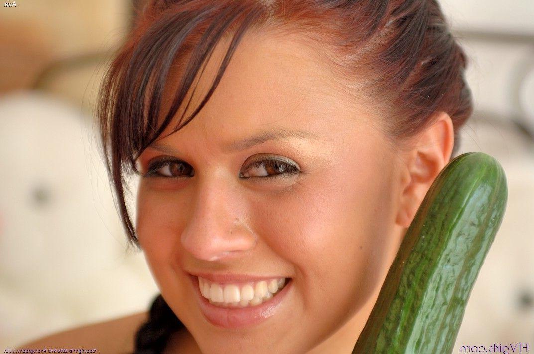 20P Pictures of teen babe Ava fucking herself with a cucumber