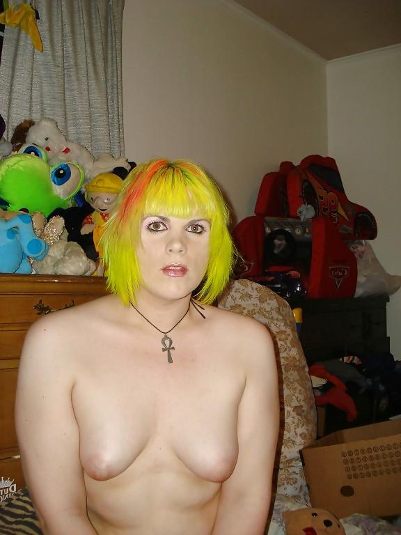 11P Chubby EMO sucking cock