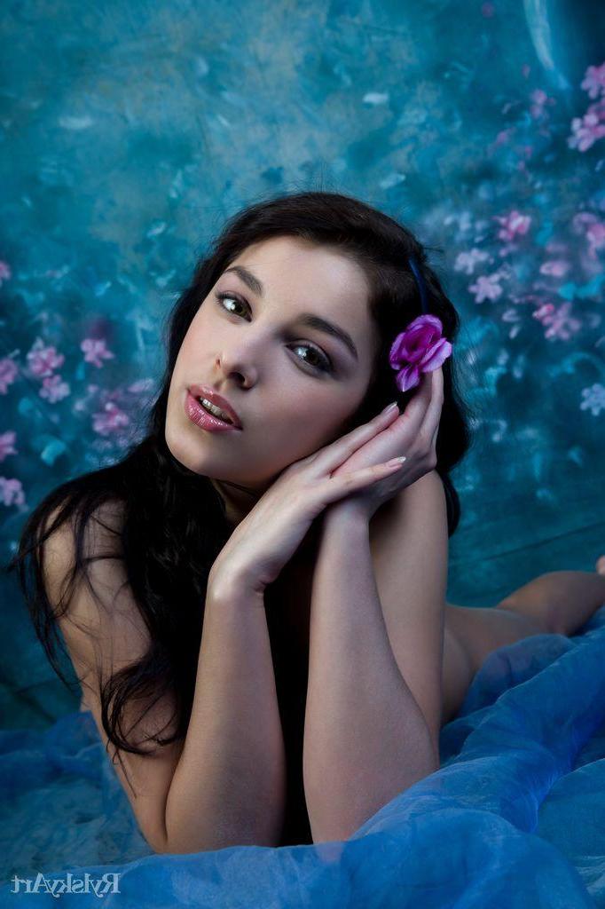 16P Beautiful girl Evita Lima shows off her huge natural tits and pink pussy