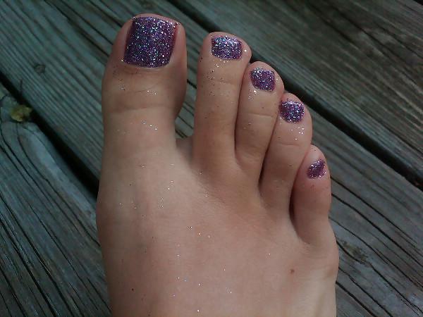 25P Lovely Feet