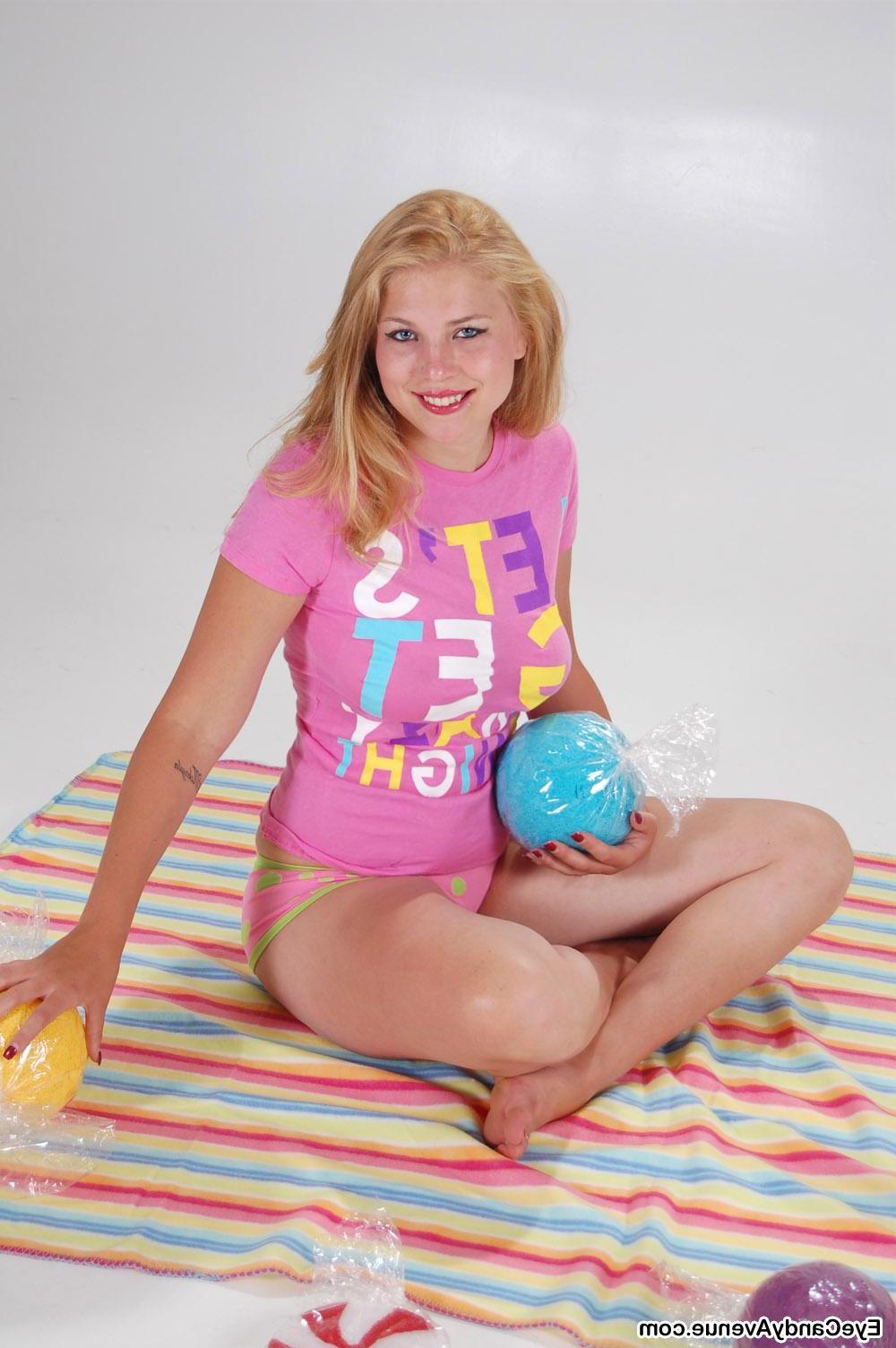 16P Busty natural blonde teen Gemini gives you her delicious candy