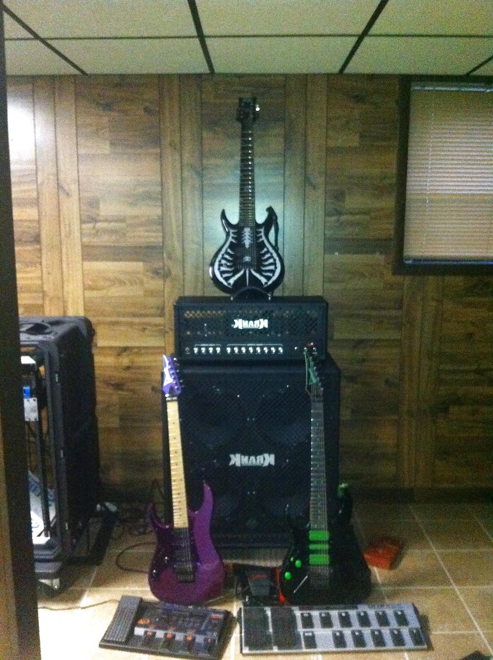 6P Music Equipment