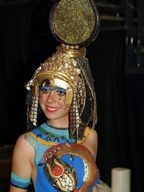 25P Amazing Sexy Body Art and Body Painting