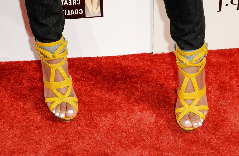25P Feet shoes heels toes