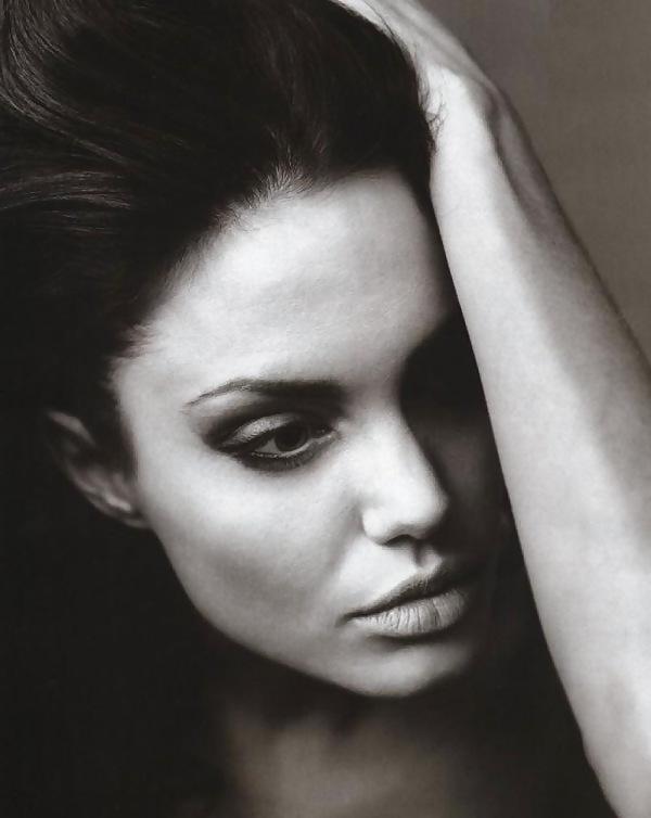 25P Photo Art (10)...By Annie Leibovitz