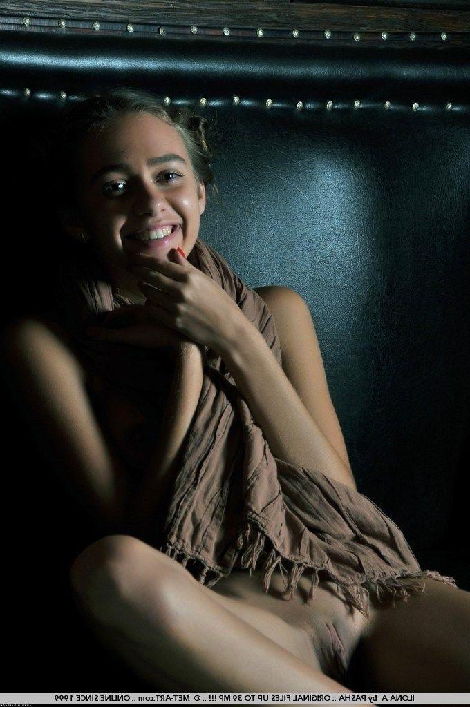 18P Pictures of Ilona A totally nude just for you
