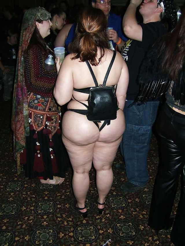 25P Is there anything hotter than a round, meaty, juicy ass?