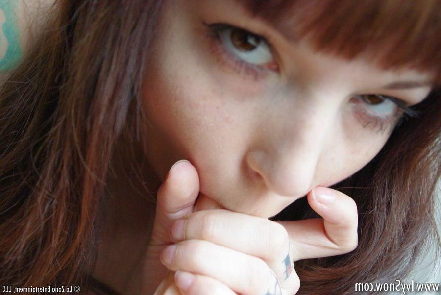 15P Pictures of teen cutie Ivy Snow getting kinky in bed