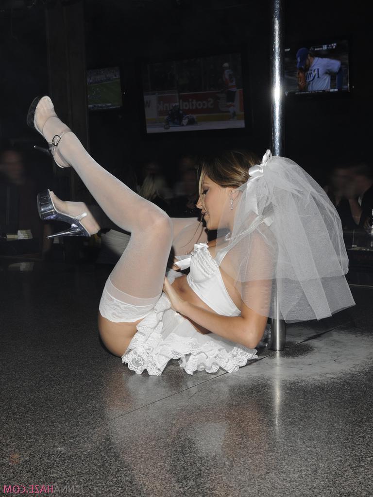 14P Pictures of Jenna Haze being a stripper bride