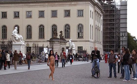 20P Slaves girls in public