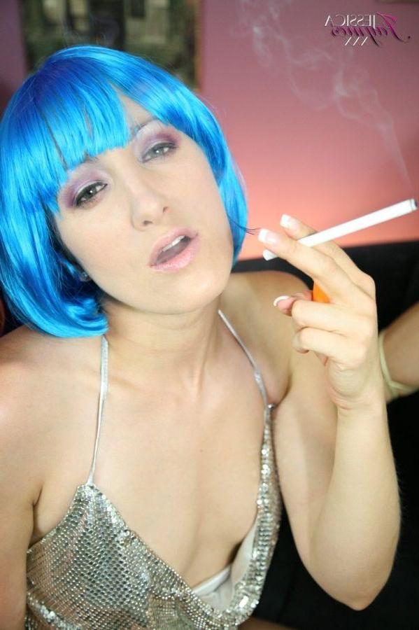 15P Pics of Jessica Jaymes getting kinky with her friends