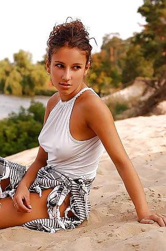 25P European Goddess