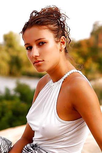 25P European Goddess