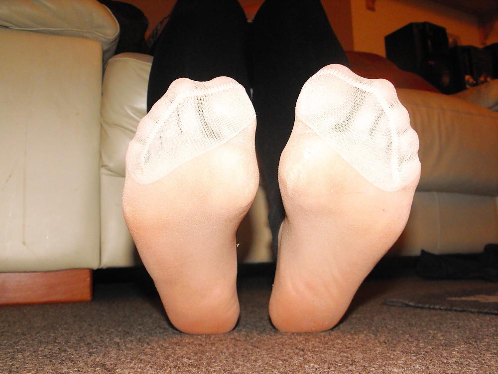 25P Em natural tights flats & leggings worn all day 