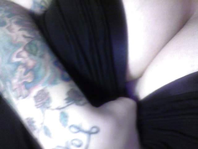 7P My  little hot bitch