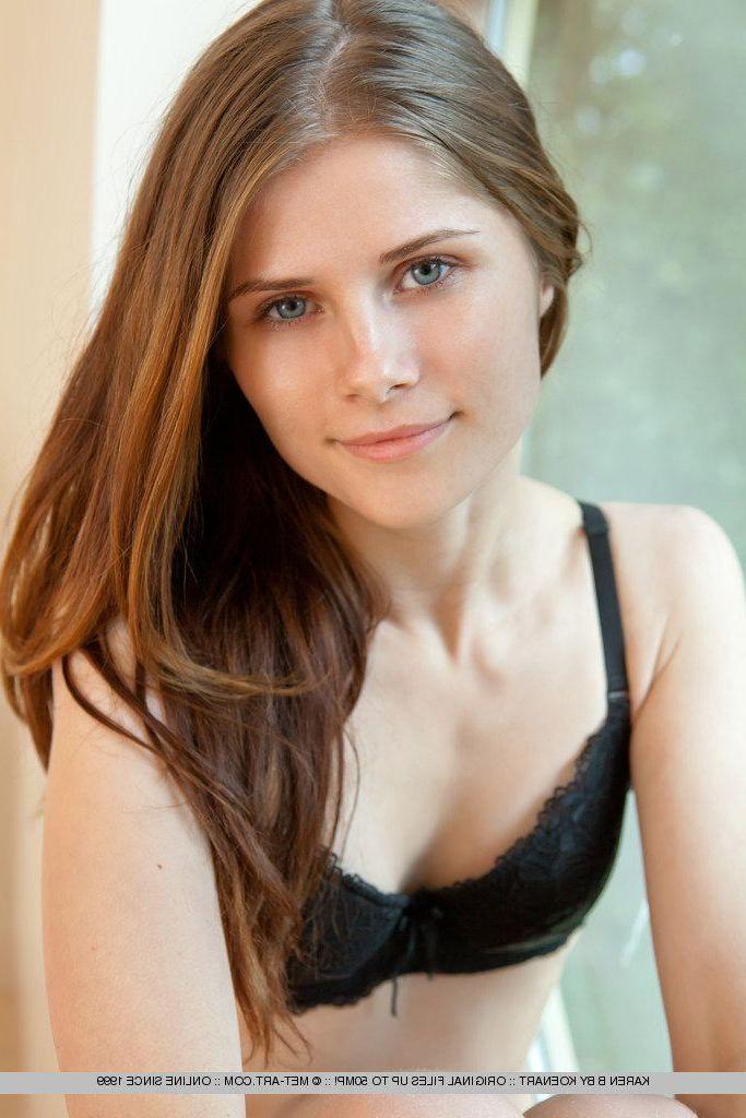 18P Pictures of Karen B giving you her tight pussy