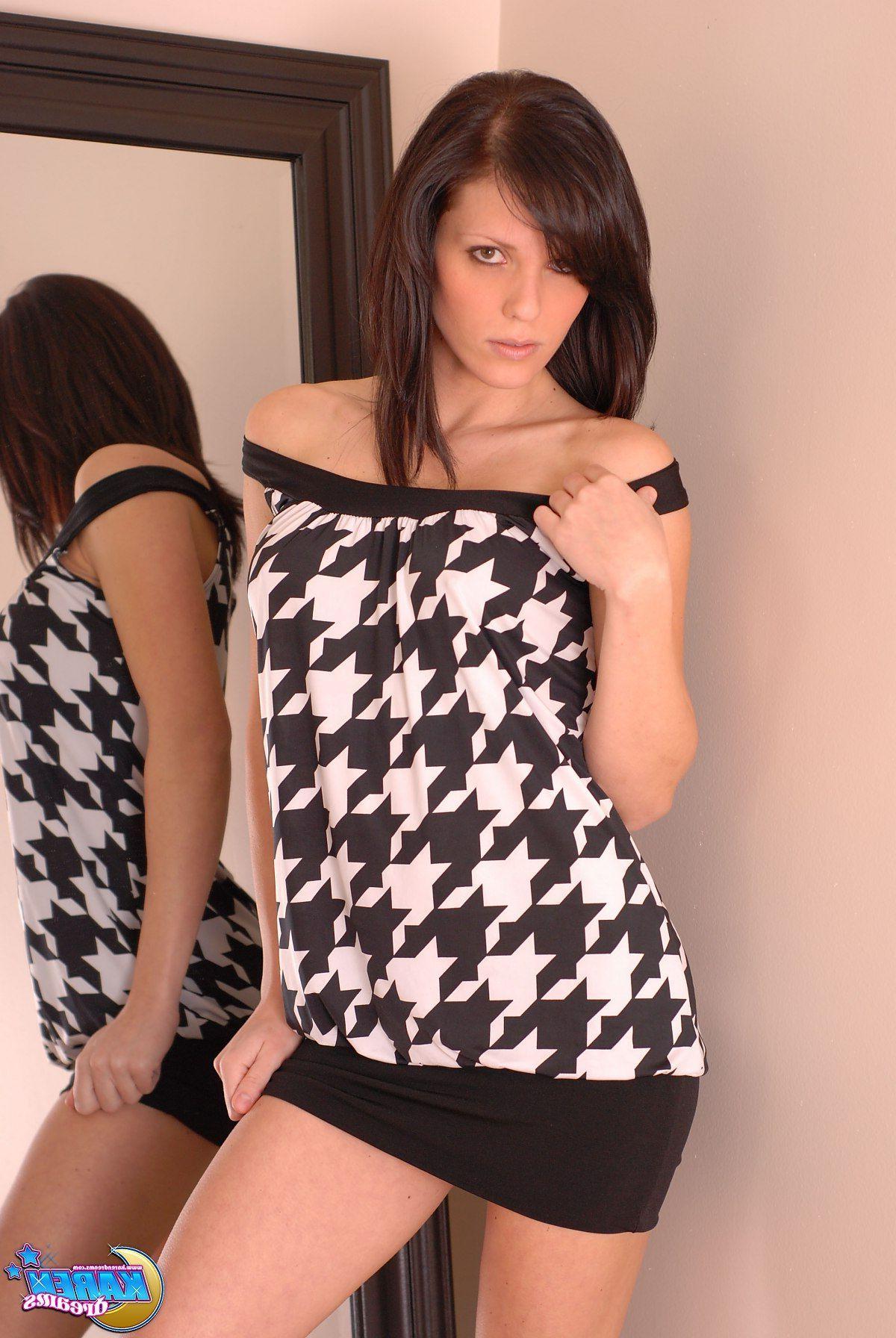 20P Pictures of Karen Dreams showing you her boobs