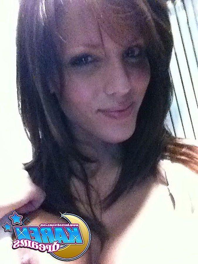18P Pictures of Karen Dreams getting kinky with the camera