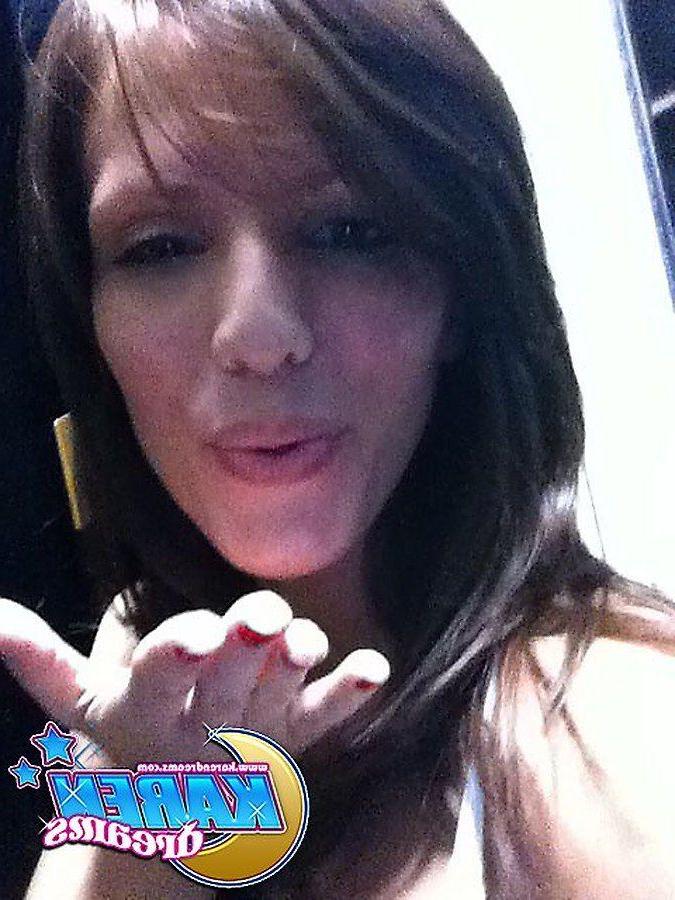 18P Pictures of Karen Dreams getting kinky with the camera