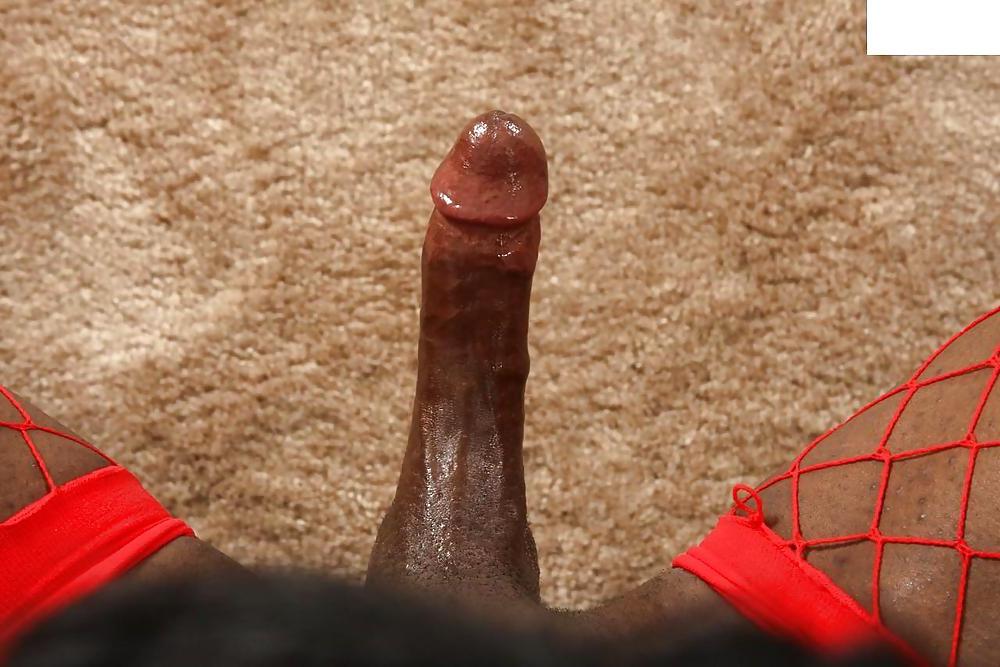 25P YUMMY AND JUICY TGIRLS COCKS...I LOVE IT 