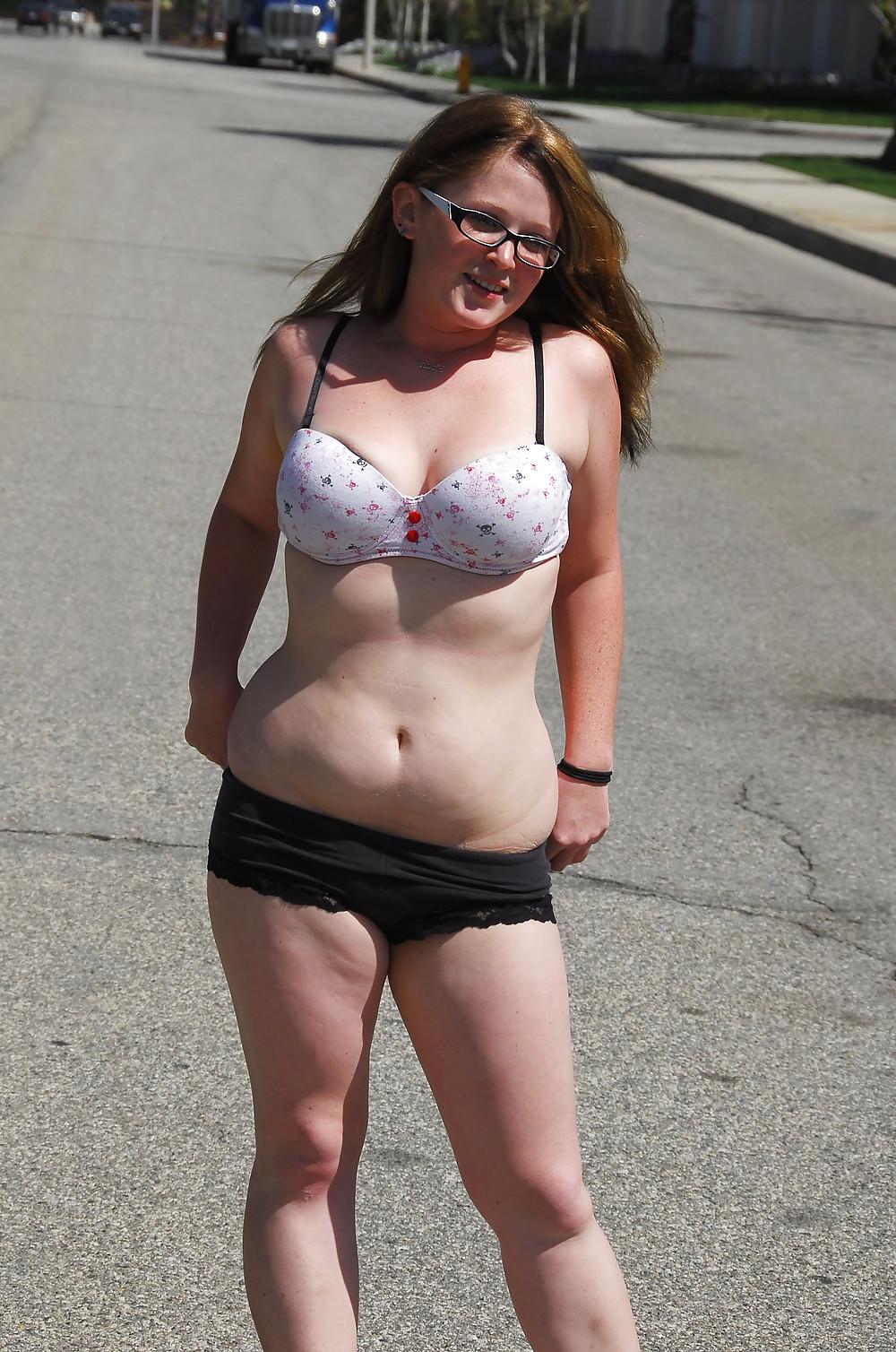 25P NUDE IN PUBLIC - Millie Allen Lavaughn